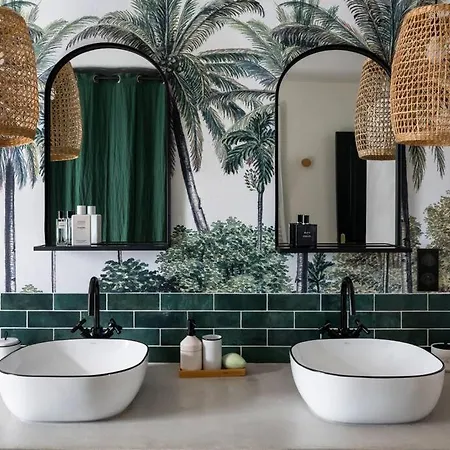 Villa Tropique Basque, Un Air De Bali Sur La Cote Basque Anglet